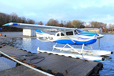 LN-TLH (T20608159) Cessna T206H Stationair