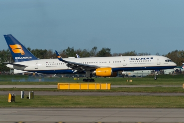 TF-FIA (29310) 2000 Boeing 757-256(WL)