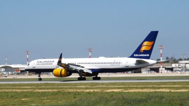 TF-FIA (29310) 2000 Boeing 757-256(WL)