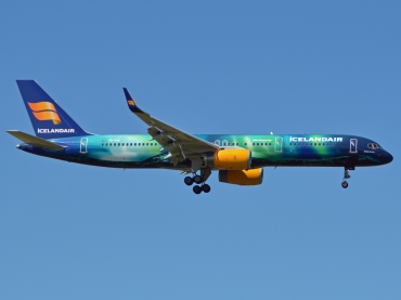 TF-FIU (26243) 1992 Boeing 757-208(WL)