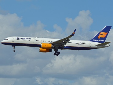 TF-ISZ (24600) 1991 Boeing 757-223(WL)