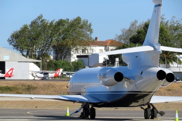 HB-JWX (428) 2017 Dassault Falcon 8X