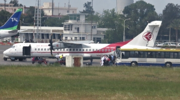 7T-VUL ( 672 ) 2001 ATR-72-212