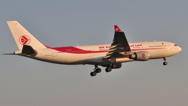 7T-VJX · Airbus A330-202 · (YUL / CYUL)