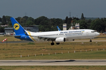 UR-PSM (29674) 2009 Boeing 737-8FZ(WL)