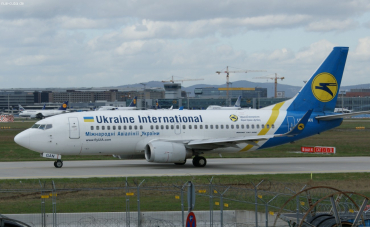 UR-GAN (28569) 1998 Boeing 737-36N