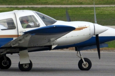 OO-GMC (34-7970007) 1978 Piper PA-34-200T Seneca II