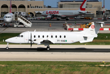 7T-VAQ (UE-385) 1999 Beechcraft 1900D