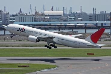 JA773J (27653) 2007 Boeing 777-246