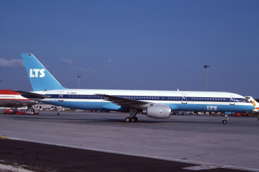 D-AMUS (23119) 1984 Boeing 757-2G5