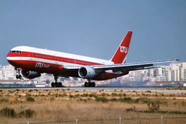 D-AMUR (24257) 1989 Boeing 767-3G5