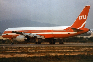D-AMUU (22688) 1986 Boeing 757-225