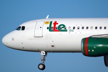 EC-JTA (438) 1993 Airbus A320-212