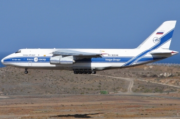 RA-82046 (9773052255117) 1992 Antonov An-124-100