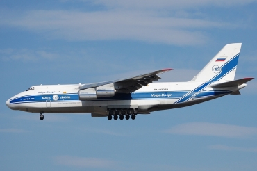 RA-82079 (9773052062157) 2000 Antonov An-124-100