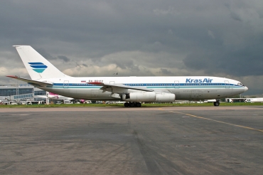RA-86122 · Ilyushin Il-86 · (DME / UUDD)