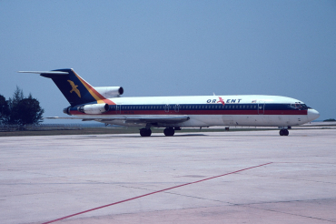 HS-PTB · Boeing 727-225 · --