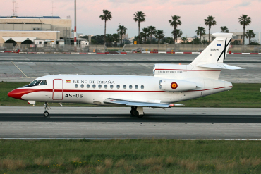 T.18-5 / 45-44 1989 Dassault Falcon 900B