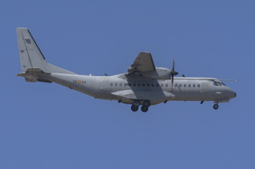 T.21-04 / 35-42 2003 CASA C-295M