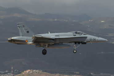 C.15-48 / 12-06 (0762/A562) McDonnell Douglas EF-18A Hornet