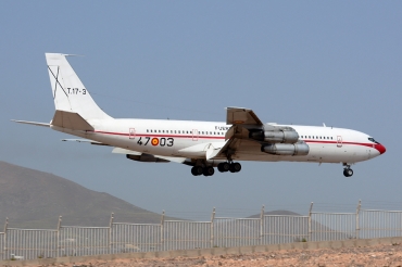 T.17-3 (21367) 1977 Boeing 707-368C KC