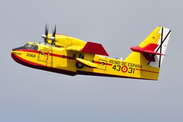 UD.14-01 / 43-31 Canadair CL-415 6B11