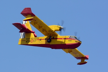 UD.13-17 / 431-27 Canadair CL-215T