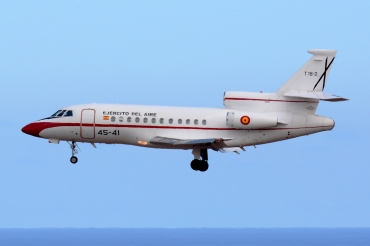 T.18-2 · Dassault Falcon 900B · (LPA / GCLP)