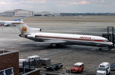EC-CBJ · Boeing 727-256/Adv · (LHR / EGLL)