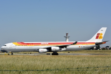 EC-HGV (329) 2000 Airbus A340-313