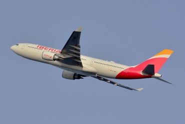 EC-MMG (1747) 2016 Airbus A330-202