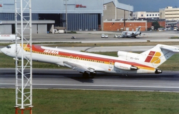 EC-DDV · Boeing 727-256/Adv · (LIS / LPPT)