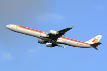 EC-IZX (601) 2004 Airbus A340-642