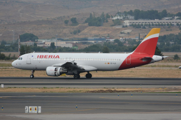 EC-ILS (cn 1809) 2002 Airbus A320-214