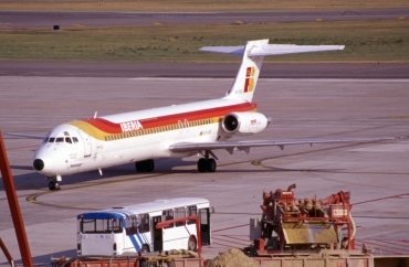 EC-EZS · McDonnell Douglas MD-87 · (BRU / EBBR)