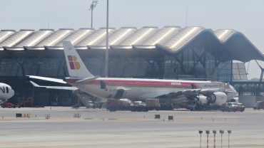 EC-IZY · Airbus A340-642 · (MAD / LEMD)