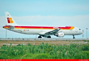 EC-JDM (2357) 2004 Airbus A321-213
