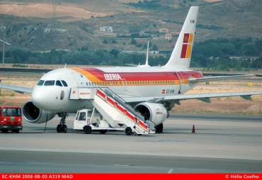 EC-KHM, (cn 3209), Airbus A319-111