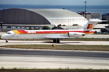 EC-EYZ · McDonnell Douglas MD-87 · (LIS / LPPT)