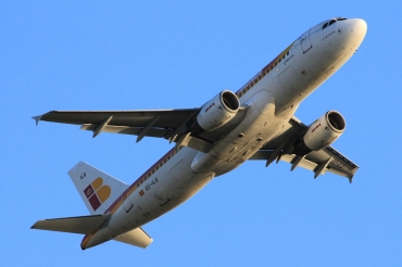 EC-ILQ (1736) 2002 Airbus A320-214