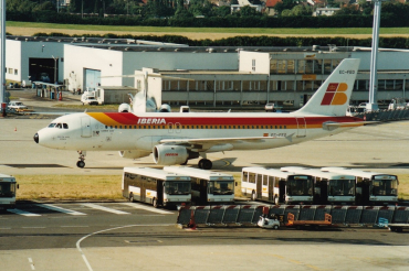 EC-FEO (177) 1991 Airbus A320-211