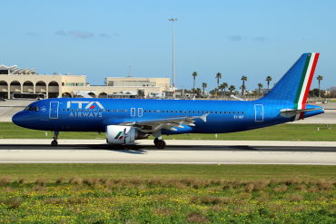 EI-IKF (1473) 2001 Airbus A320-214