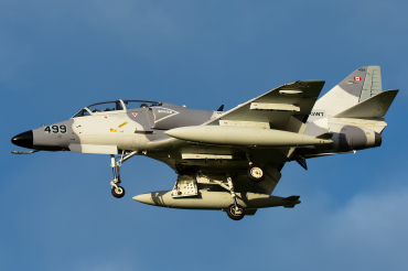 C-FGWT · McDonnell Douglas TA-4J · (ETNT)