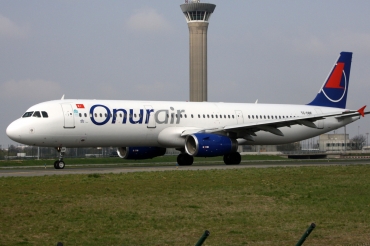 TC-OBF (963) 1999 Airbus A321-231
