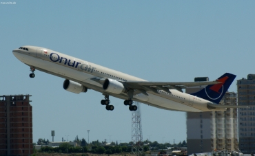 TC-OCA (072) 1995 Airbus A330-322