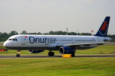 TC-OAI (787) 1998 Airbus A321-231