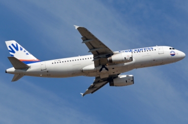LY-VEI (902) 1998 Airbus A320-233