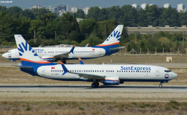 TC-SEN (61174) 2015 Boeing 737-8HC(WL)