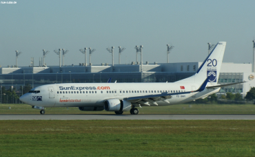 TC-SNH (30826) 2005 Boeing 737-8FH(WL)