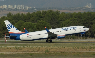TC-SNP · Boeing 737-8HC(WL) · (AYT / LTAI)